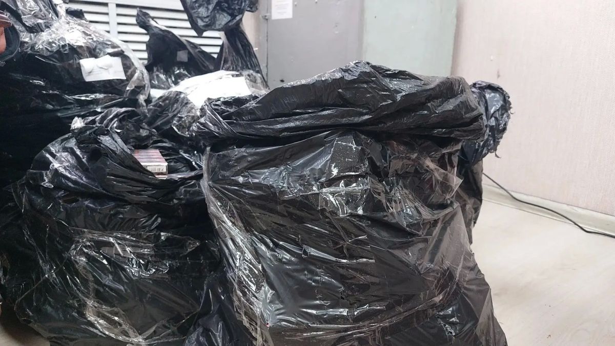 Около 3000 пачек немаркированных сигарет изъяли в торговой точке в Белореченске