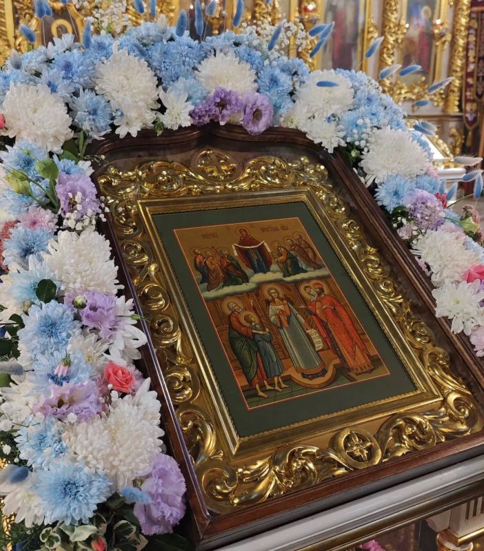 Православные верующие отмечают праздник Покрова Пресвятой Богородицы