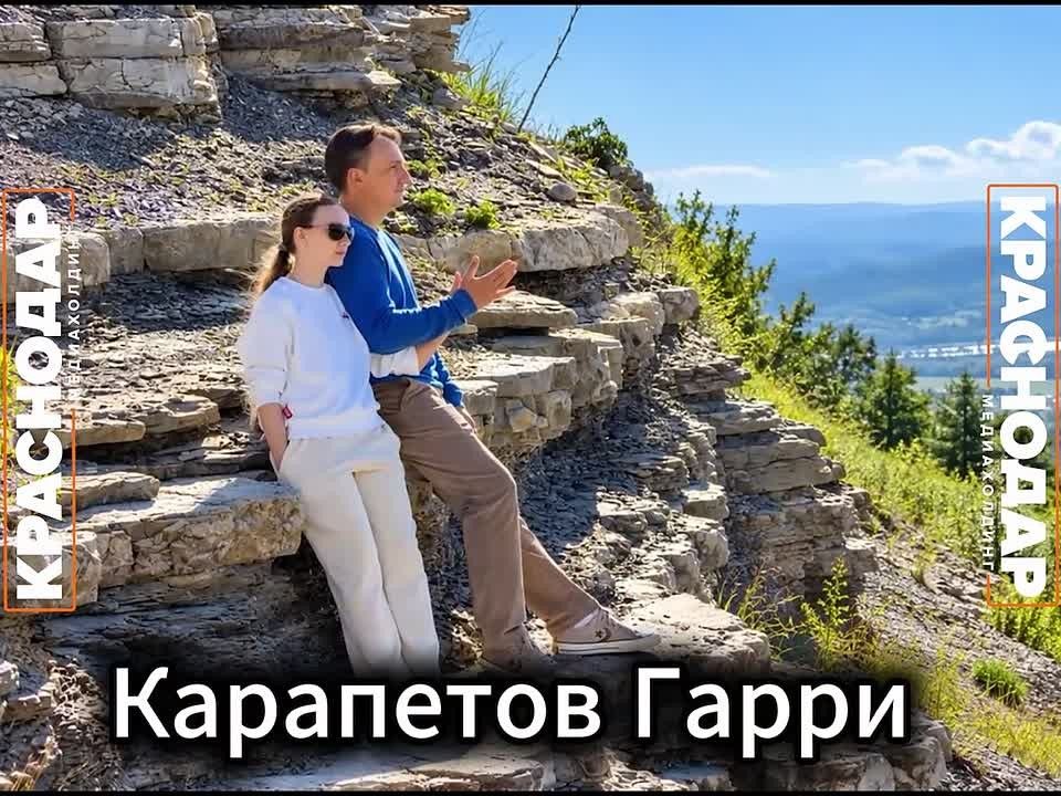 Когда смотреть поздравления ко Дню отца?