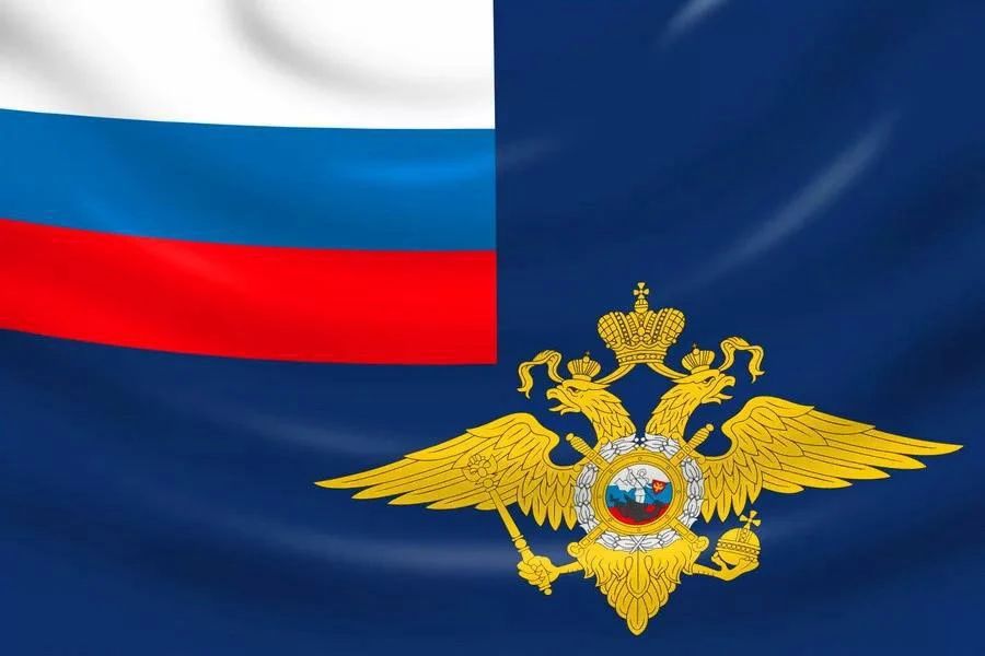 В Краснодаре четверо молодых людей заманили в гости и ограбили жителя Екатеринбурга