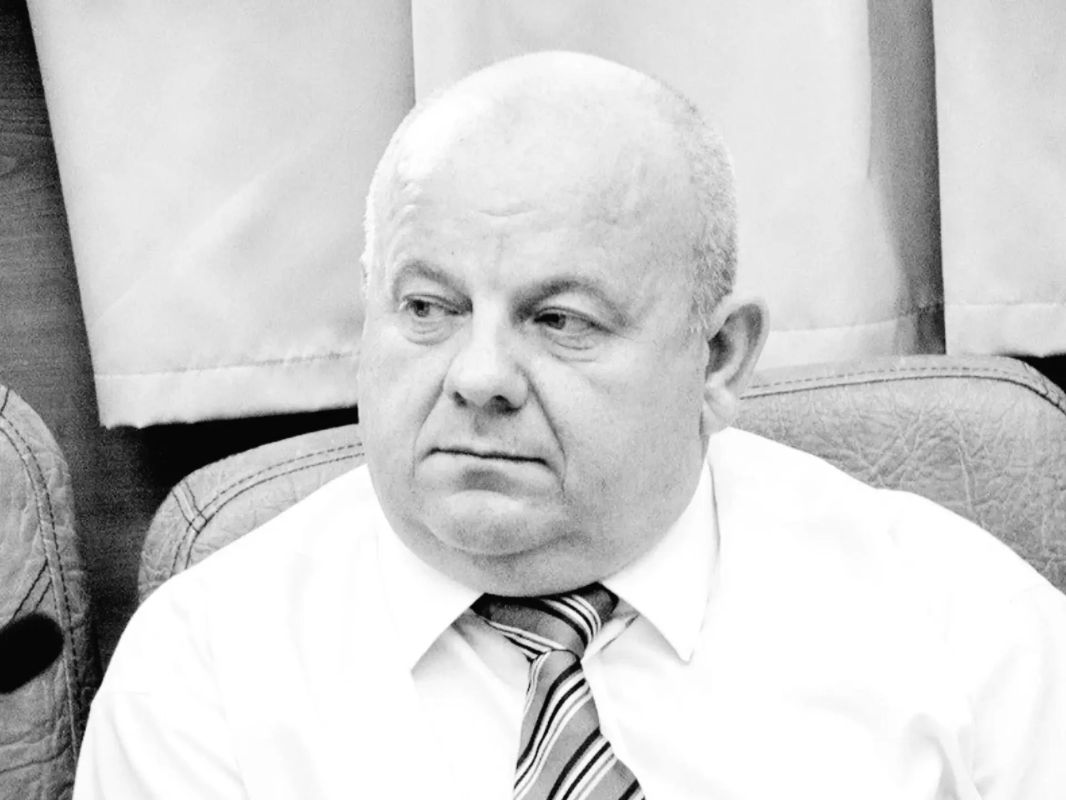 Глава Ейского района Роман Бублик выразил глубокие соболезнования родным и близким Леонида Владимировича Баклицкого