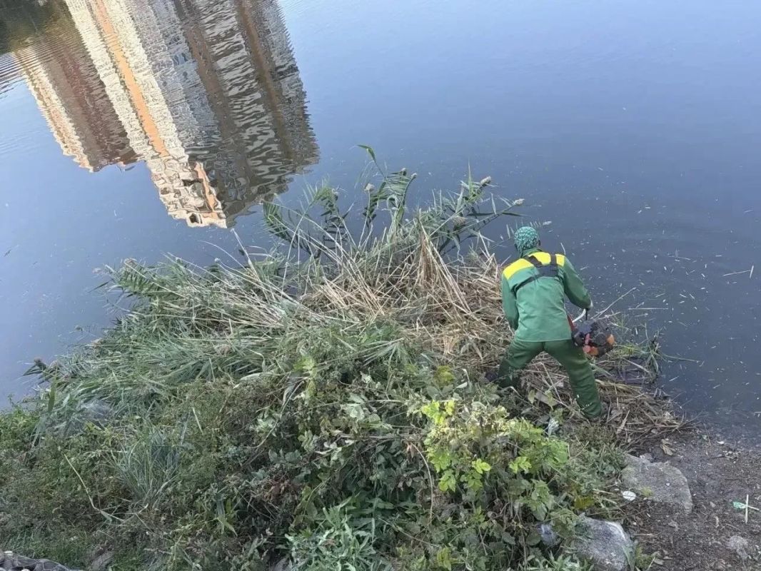 Коммунальщики облагородили 22,5 тыс. квадратных метров берега в Краснодаре