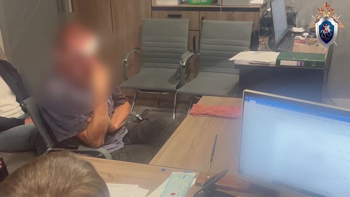 Пришёл на стрижку с ножом: в Анапе мужчина напал на парикмахера в салоне красоты