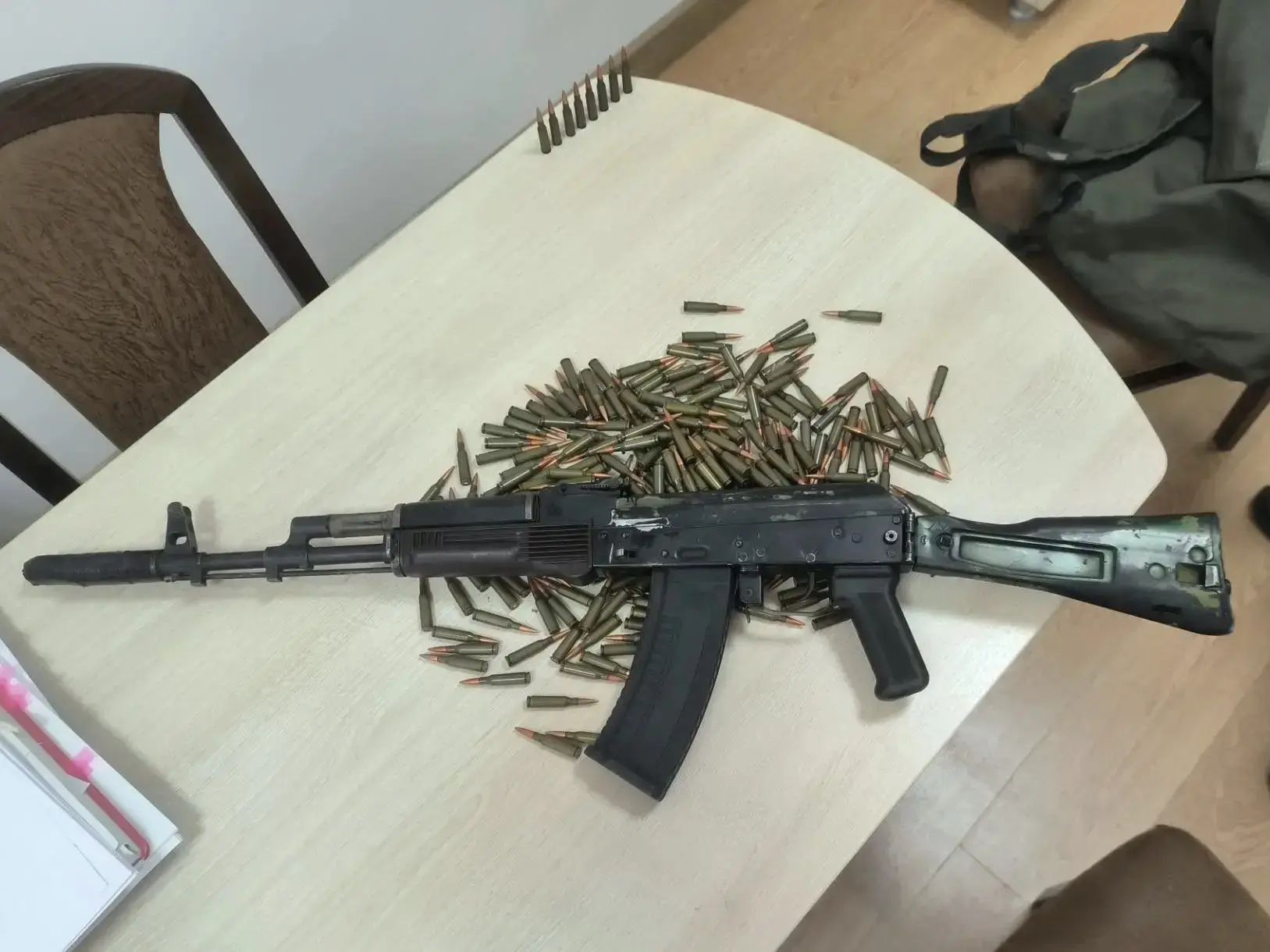 За попытку сбыта автомата и 275 патронов задержан мужчина