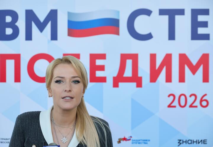 В Алешках развернули гуманитарную миссию: 25 автобусов и 9 машин скорой помощи