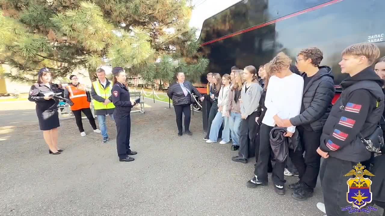 В Краснодаре транспортные полицейские провели для школьников профилактическое мероприятие в рамках акции «Безопасный путь»